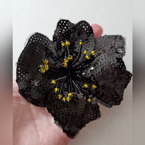 3D hibiscus beaded applique flower sew on iron on patch sequins tropical black - Picture 5 of 11